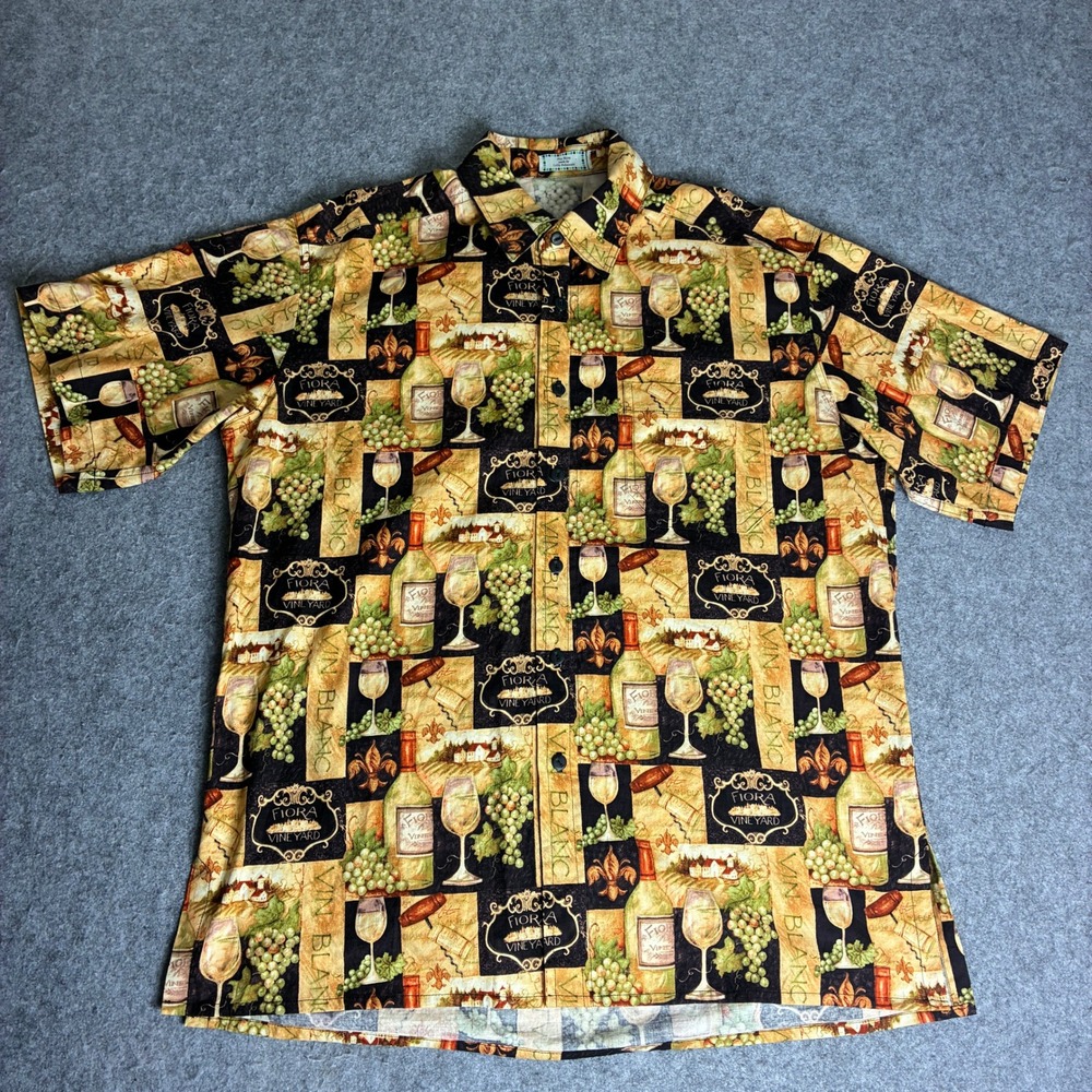 Men's XXL Vineyard Wine Bottle Grape Print Short Sleeve Button Up Shirt